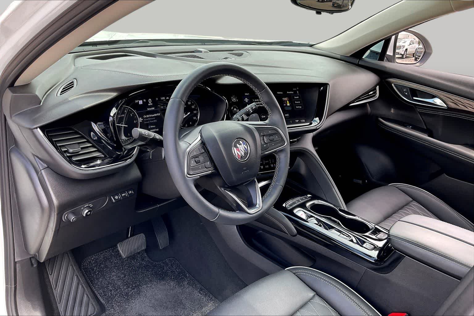 Used 2023 White Frost Tricoat Buick Avenir image 17