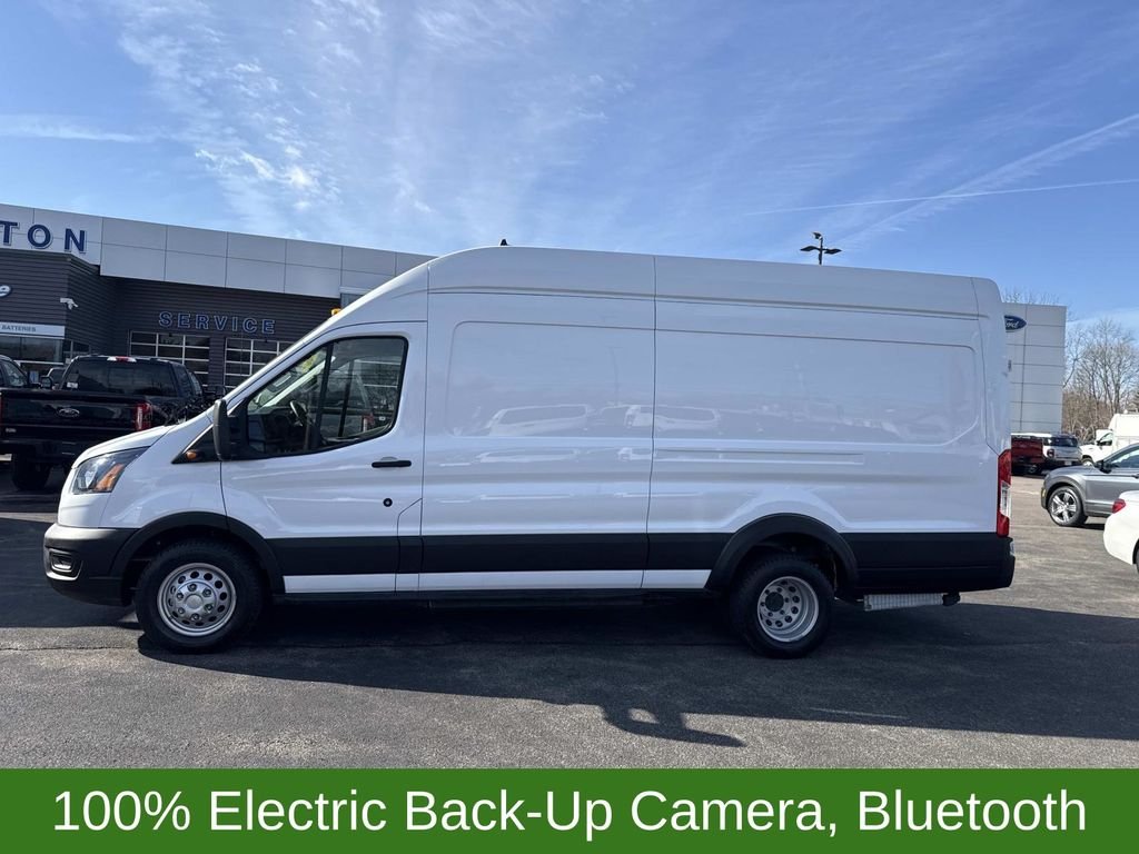Used 2022 White Ford Base image 2