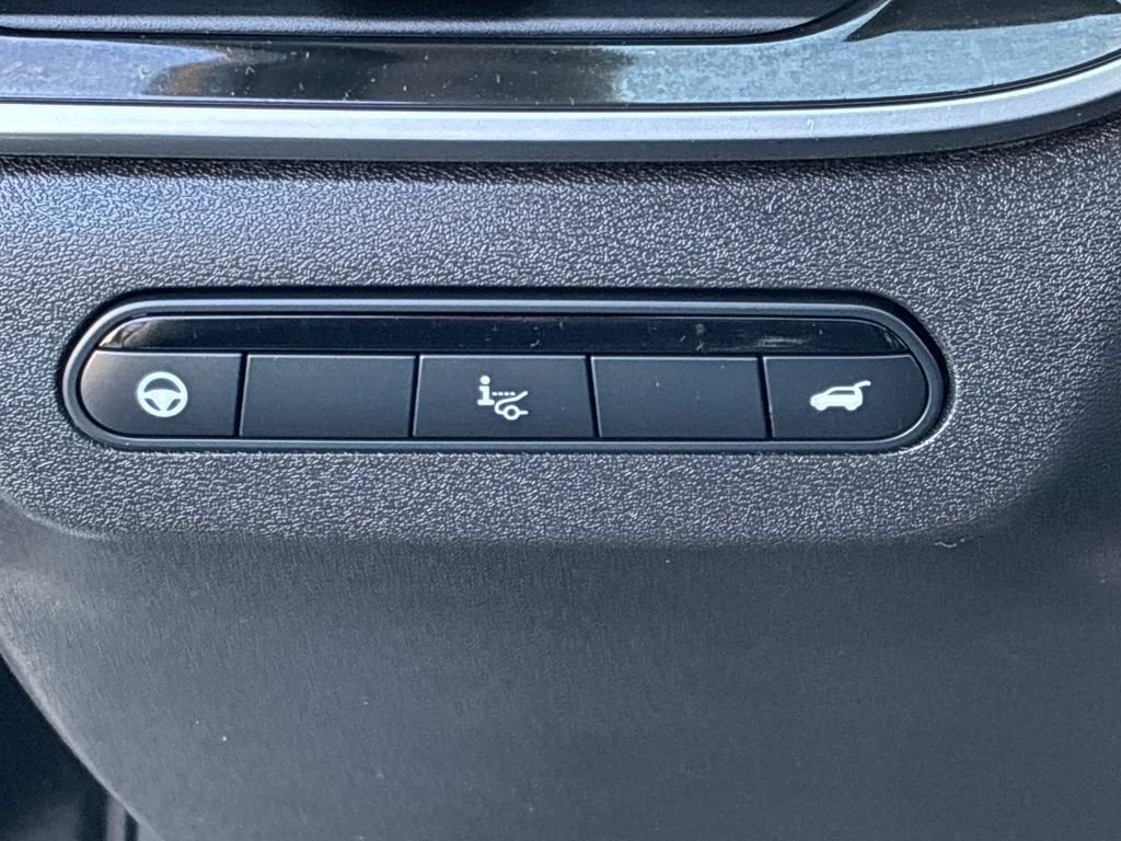 Used 2023 Black INFINITI LUXE image 29