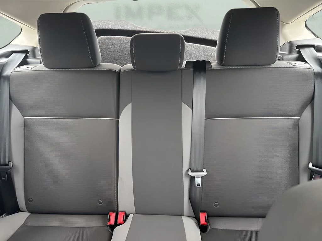 Used 2013 Red Ford SE image 11