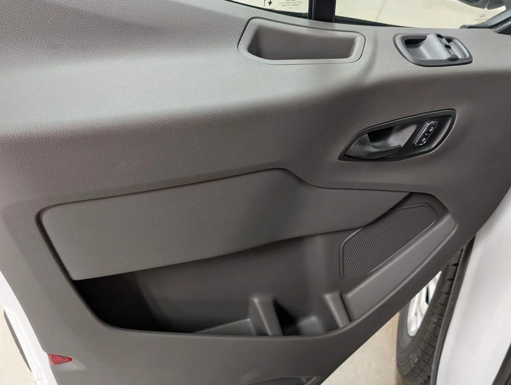 New 2025 Oxford White Ford Cargo Van image 10