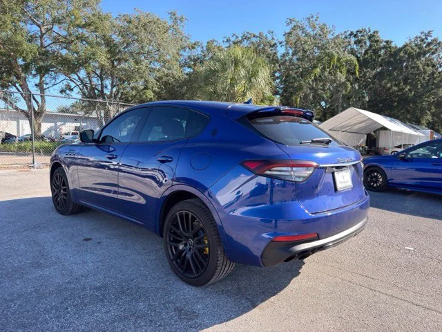 Used 2023 Blue Maserati Modena image 3