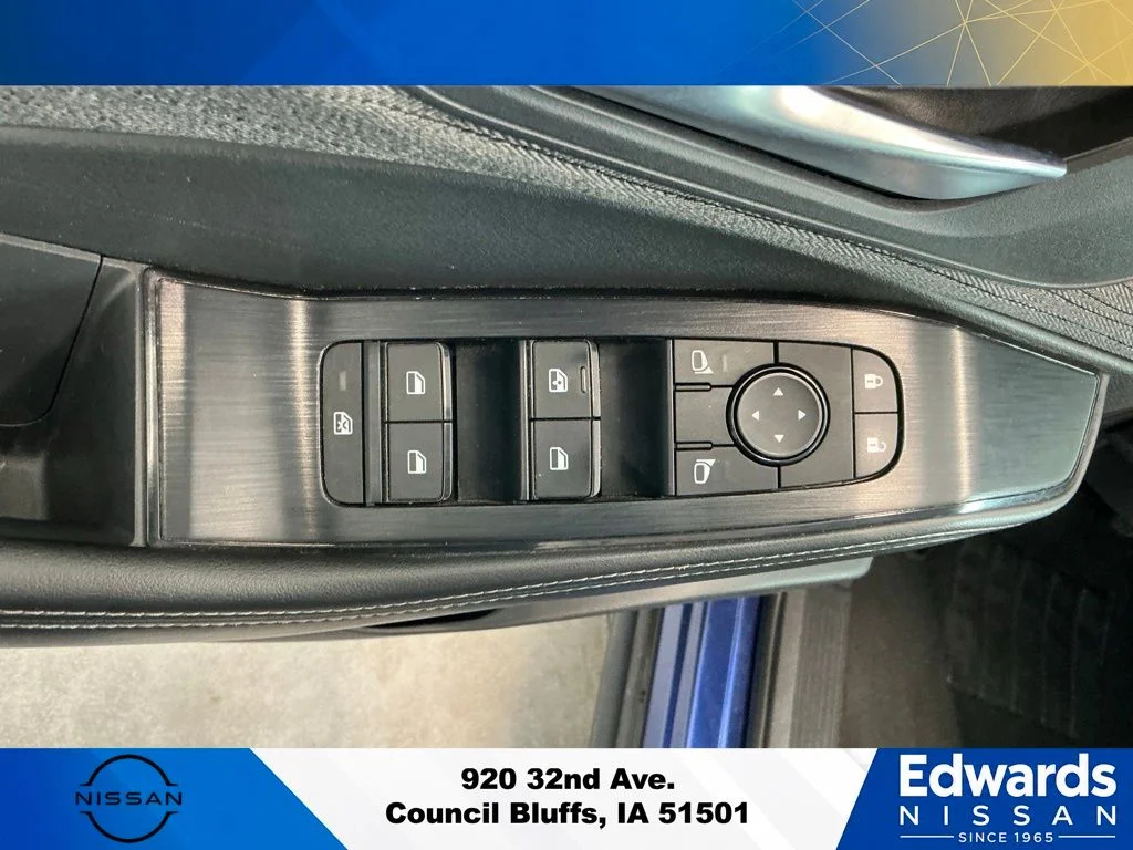 Used 2021 Blue Nissan SV image 20