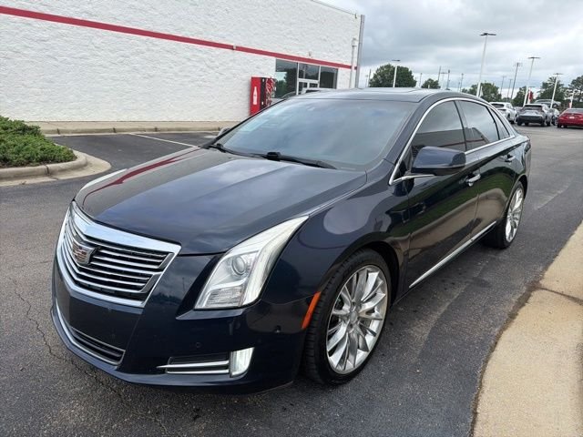 2016 Cadillac XTS 3.6L FWD Platinum Collection's photo