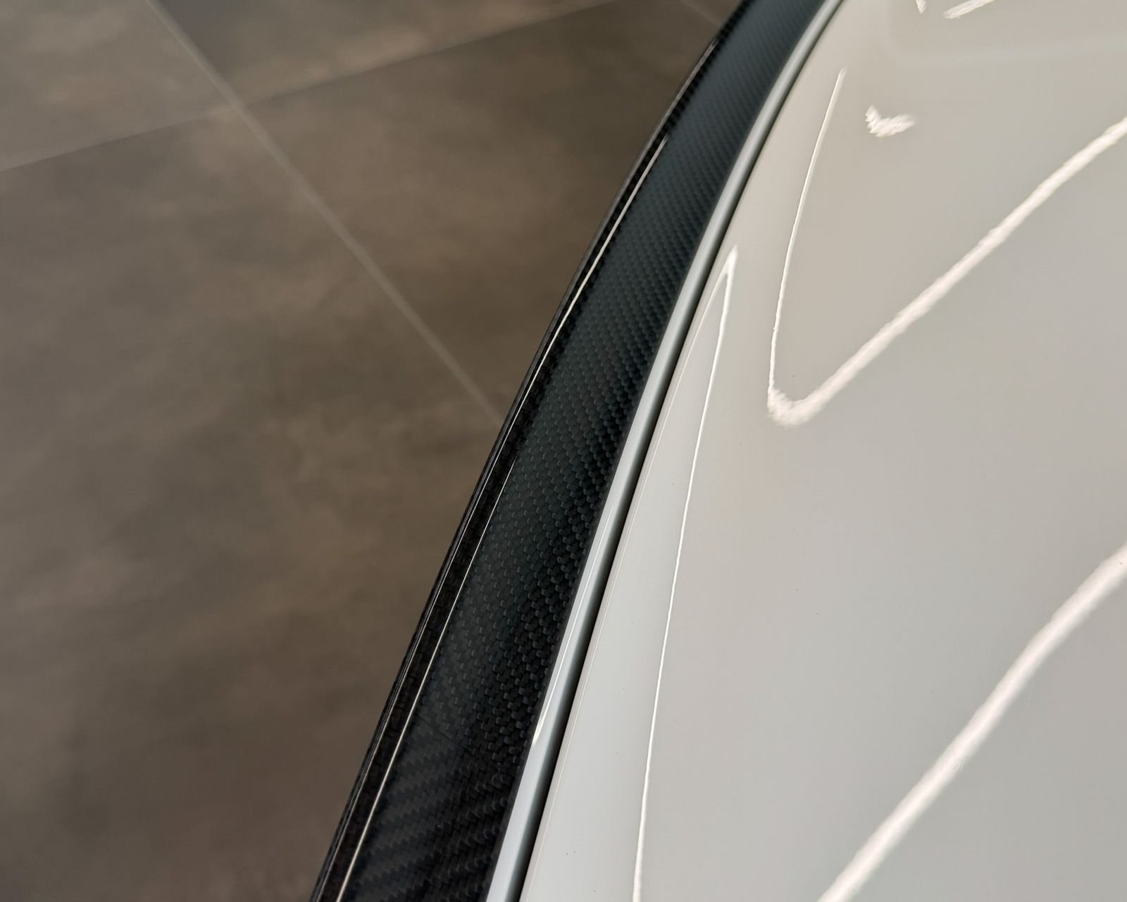 Used 2023 White Bentley V8 S image 43