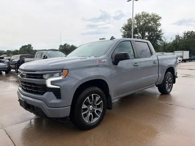 Used 2024 Slate Gray Metallic Chevrolet RST image 8