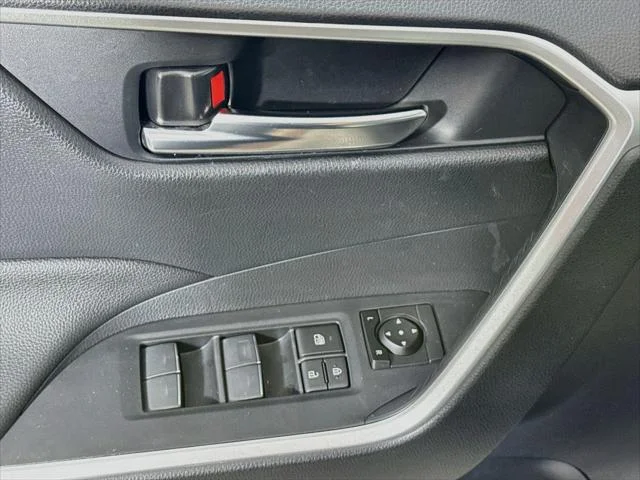 Certified Used 2023 MAGNETIC GRAY MET. Toyota  image 17