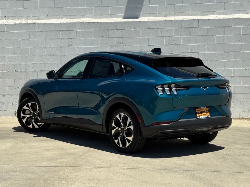 New 2026 Adriatic Blue Metallic Ford Select image 3