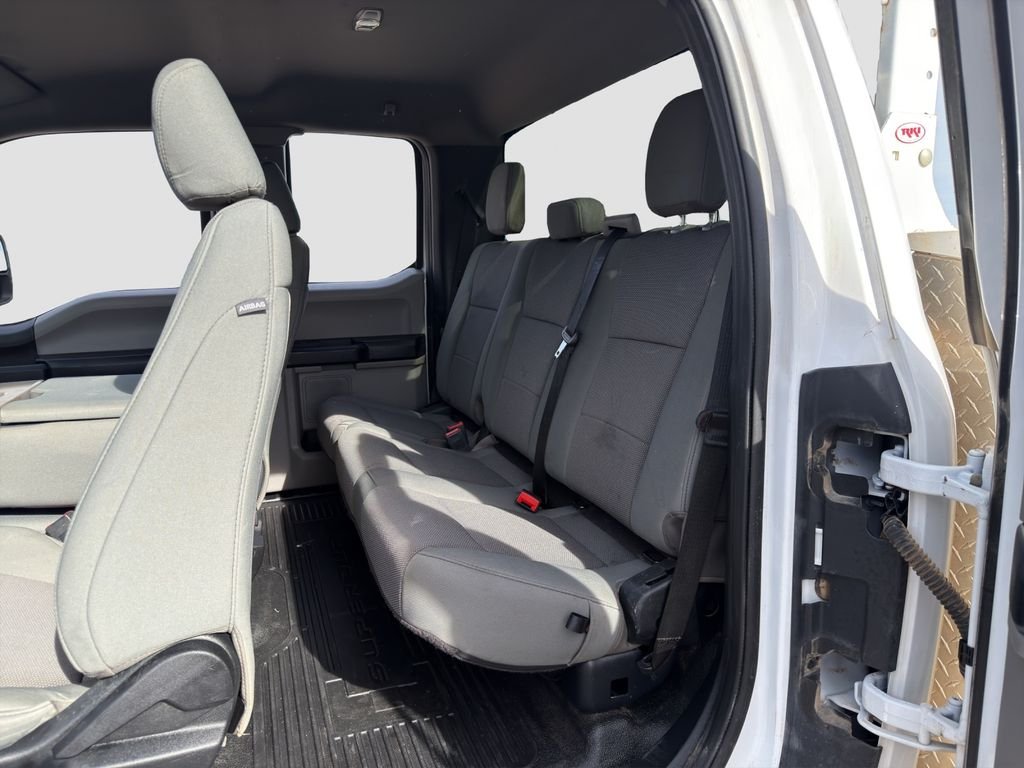 Used 2020 White Ford XL image 9