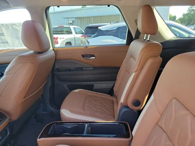 New 2026 Gun Metallic Nissan Platinum image 13