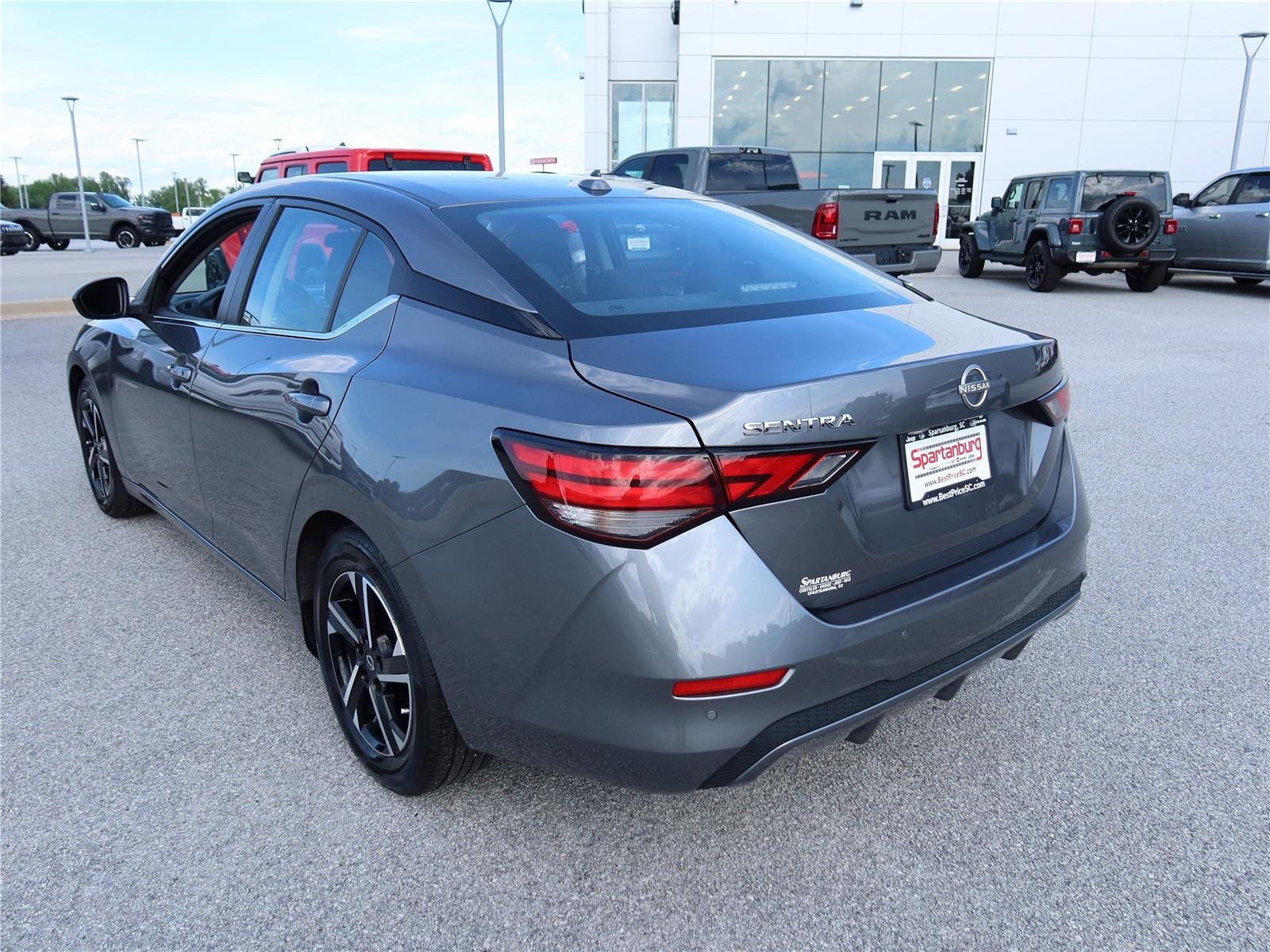 Used 2025 Gun Metallic Nissan SV image 4