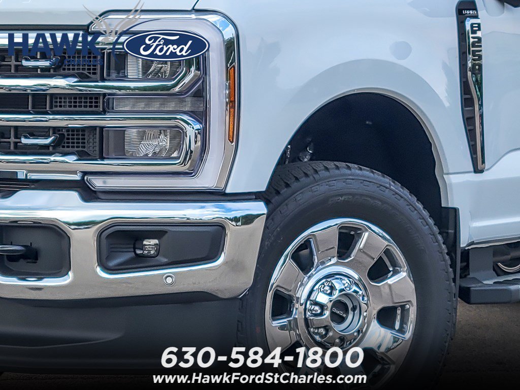 New 2026 Oxford White Ford F-250® Lariat® image 3