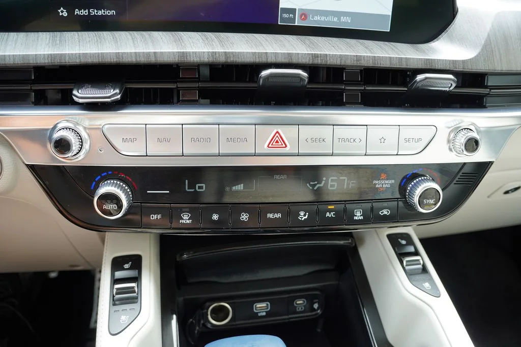 Certified Used 2024 Midnight Lake Blue Kia SX image 30
