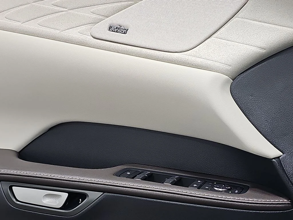 New 2026 Eminent White Pearl Lexus LUXURY image 27