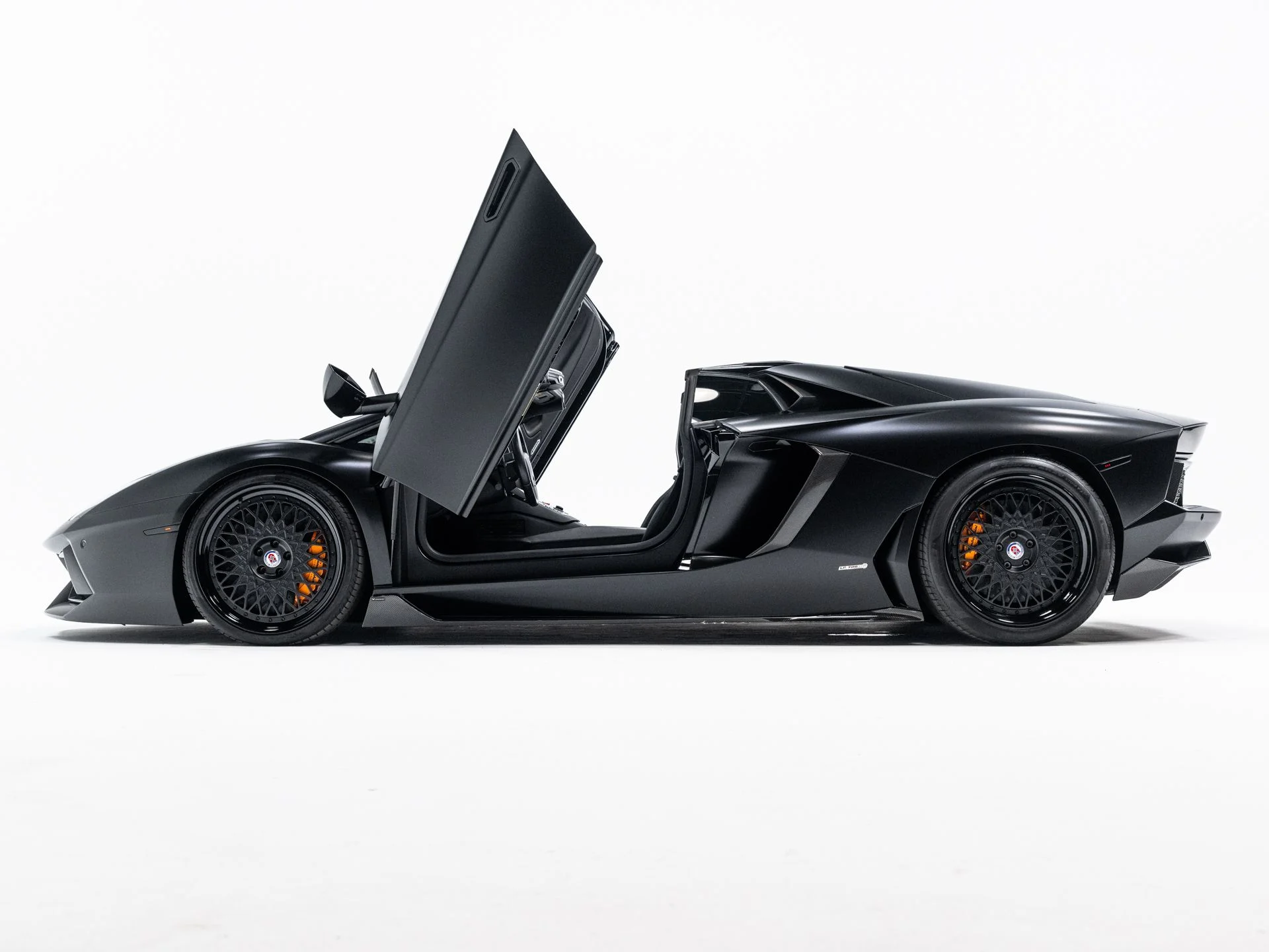Used 2014  Lamborghini Roadster image 90