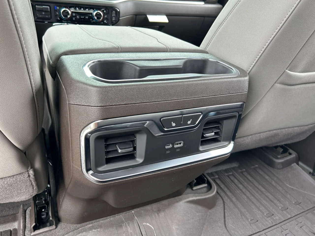 New 2026 Summit White GMC SLT image 22