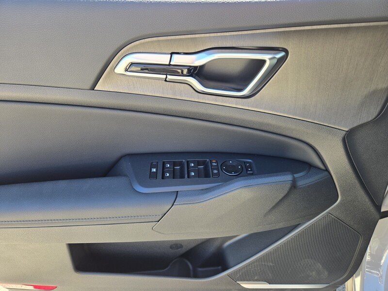 New 2026 Wolf Gray Kia X-Line image 11