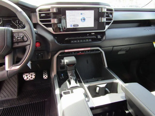 2025 Toyota Tundra SR5 - Photo 18