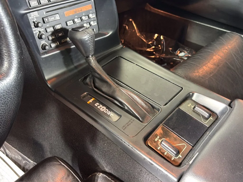 Used 1995  Chevrolet 2dr Convertible image 25