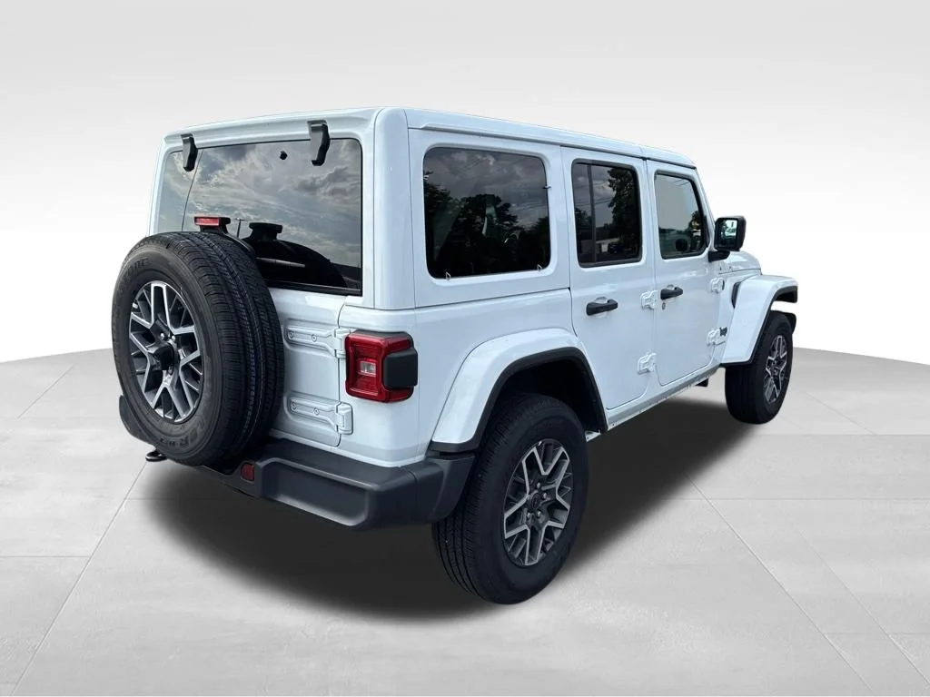 Used 2026 White Jeep Sahara image 5