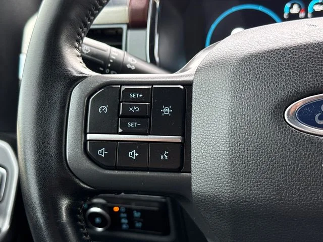 Used 2023 Blue Ford Lariat image 28