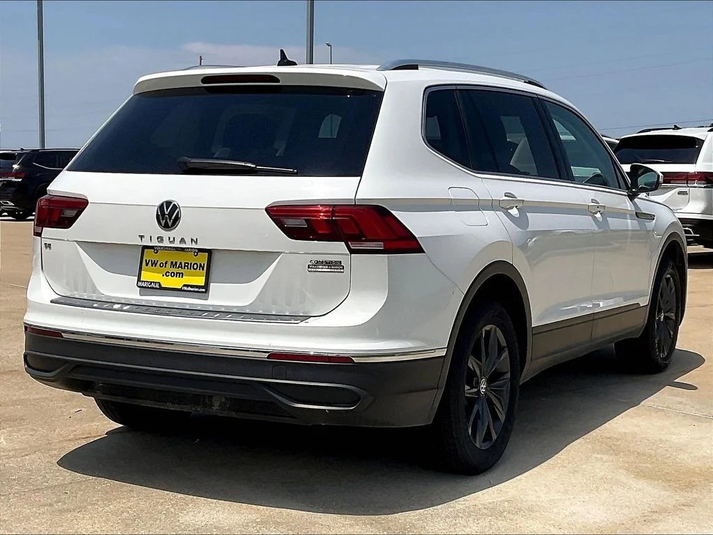 Used 2022 White Volkswagen 2.0T SE image 2