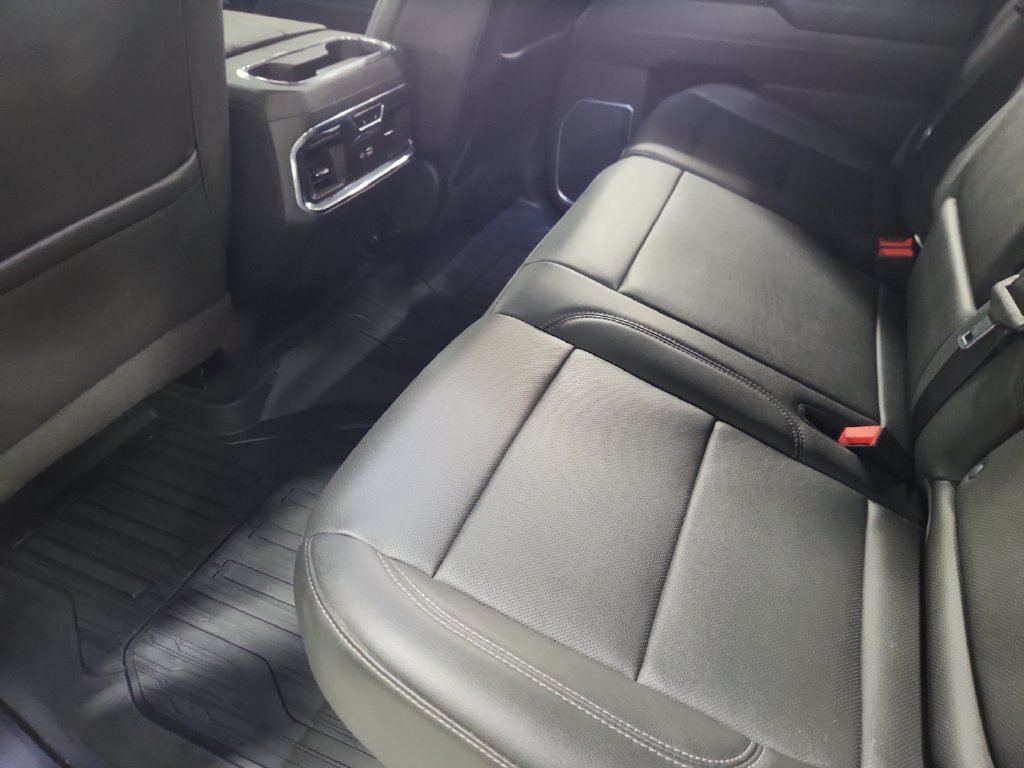 2026 GMC Sierra 1500 SLT - Photo 9