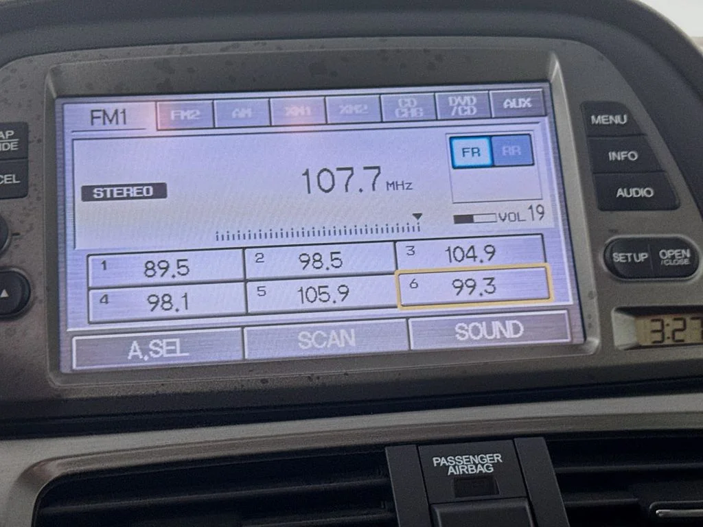 Used 2007 Nimbus Gray Metallic Honda Touring image 17