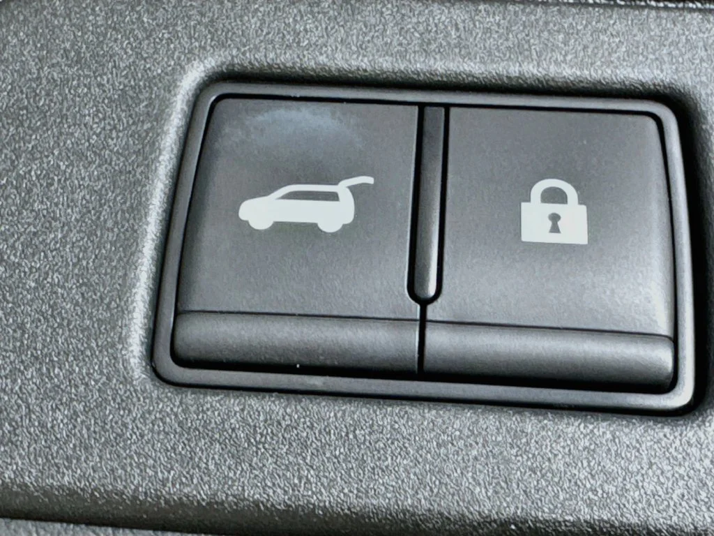 Used 2024 Gray Nissan Platinum image 33