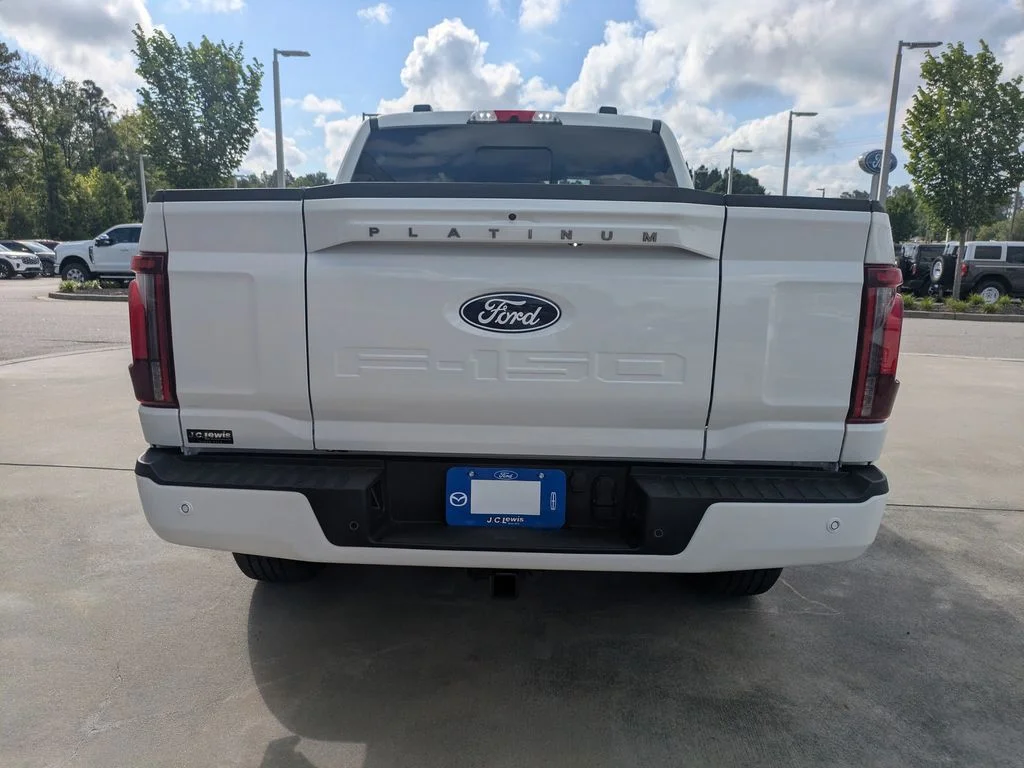 New 2026 Star White Metallic Tri-Coat Ford Platinum image 5