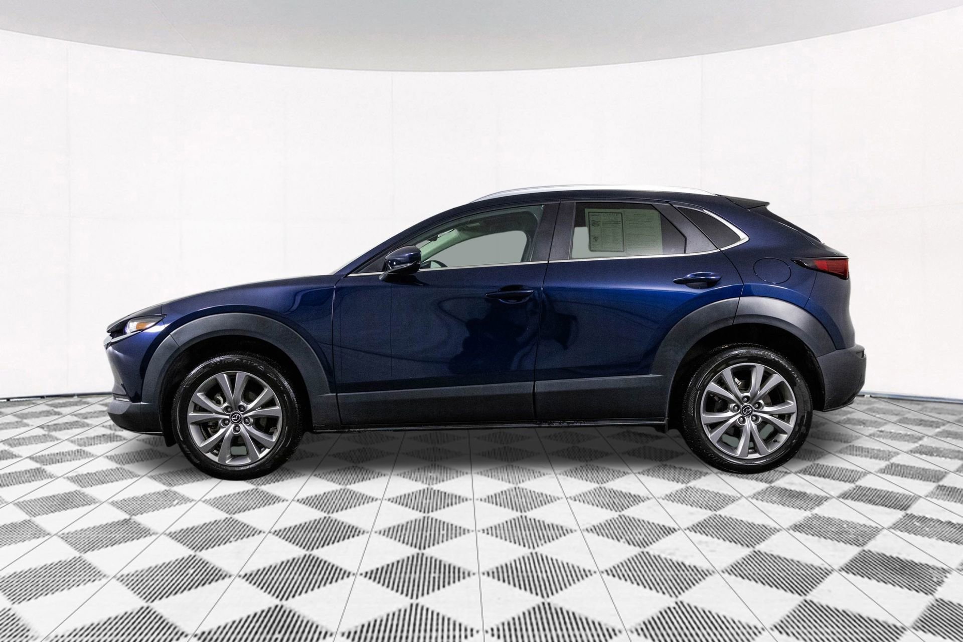 2023 MAZDA CX-30 - Image 10