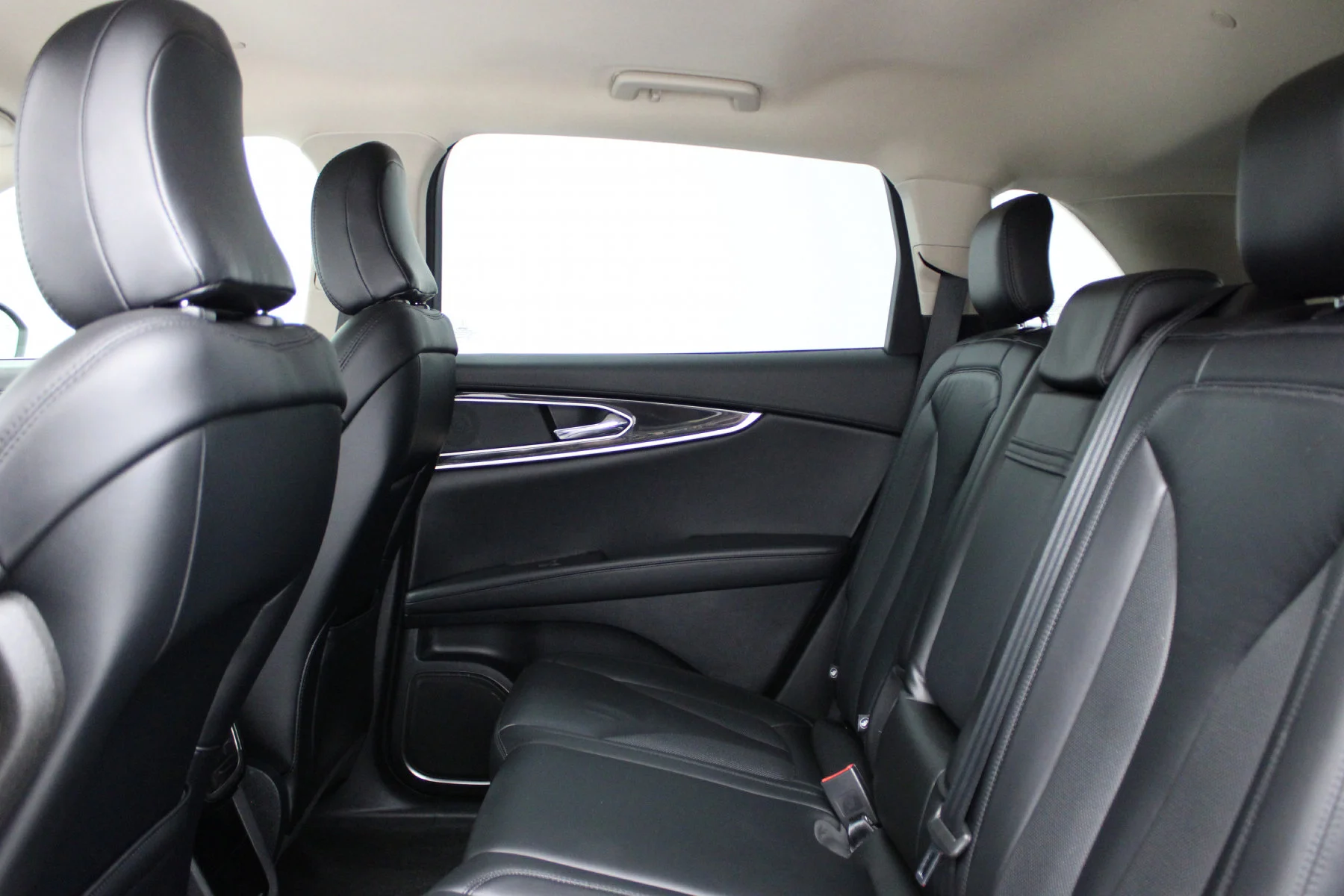 Used 2021 Asher Gray Lincoln Standard FWD image 19