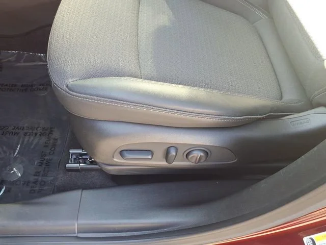 Used 2023 Cinnabar Metallic Buick Select image 16