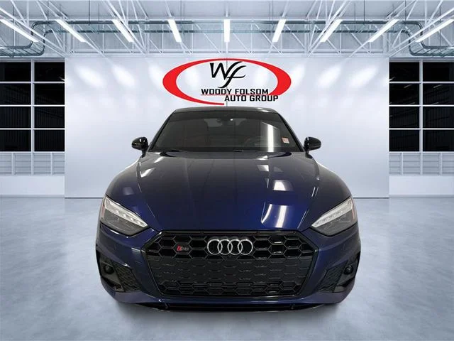 Used 2022 Blue Audi 3.0T Prestige image 2