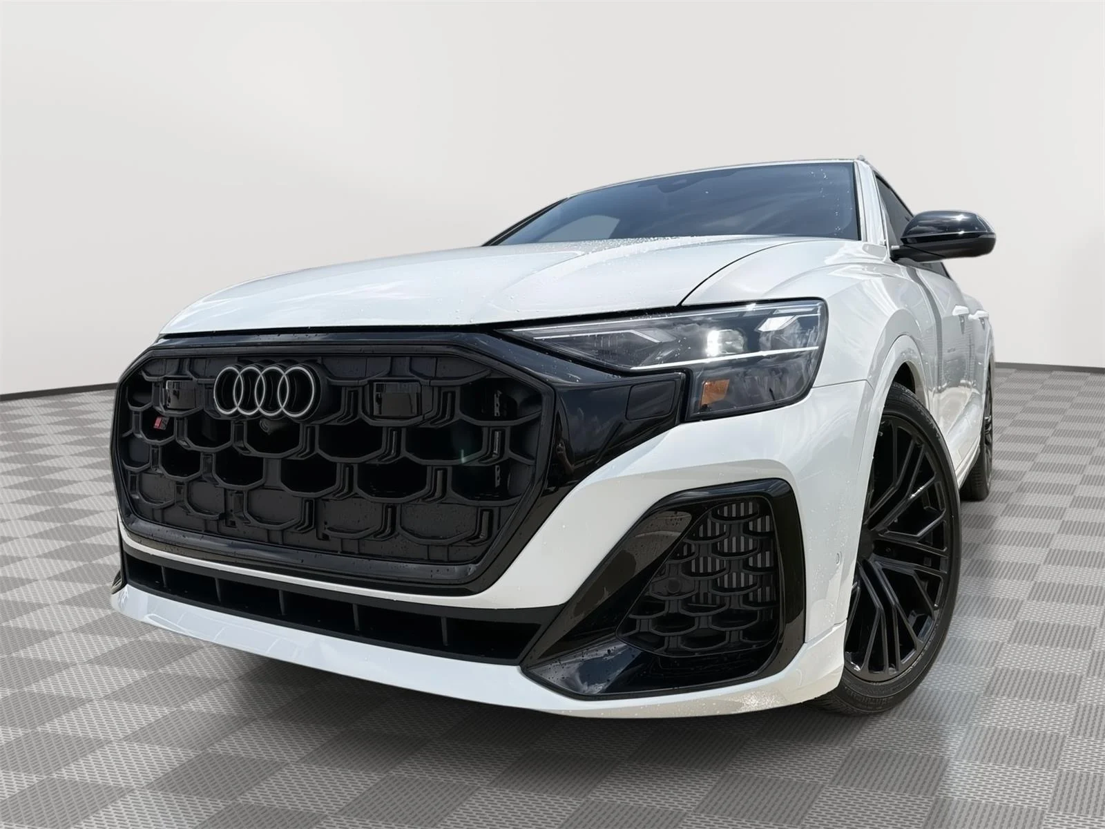 2026 Audi SQ8 Premium Plus quattro's photo