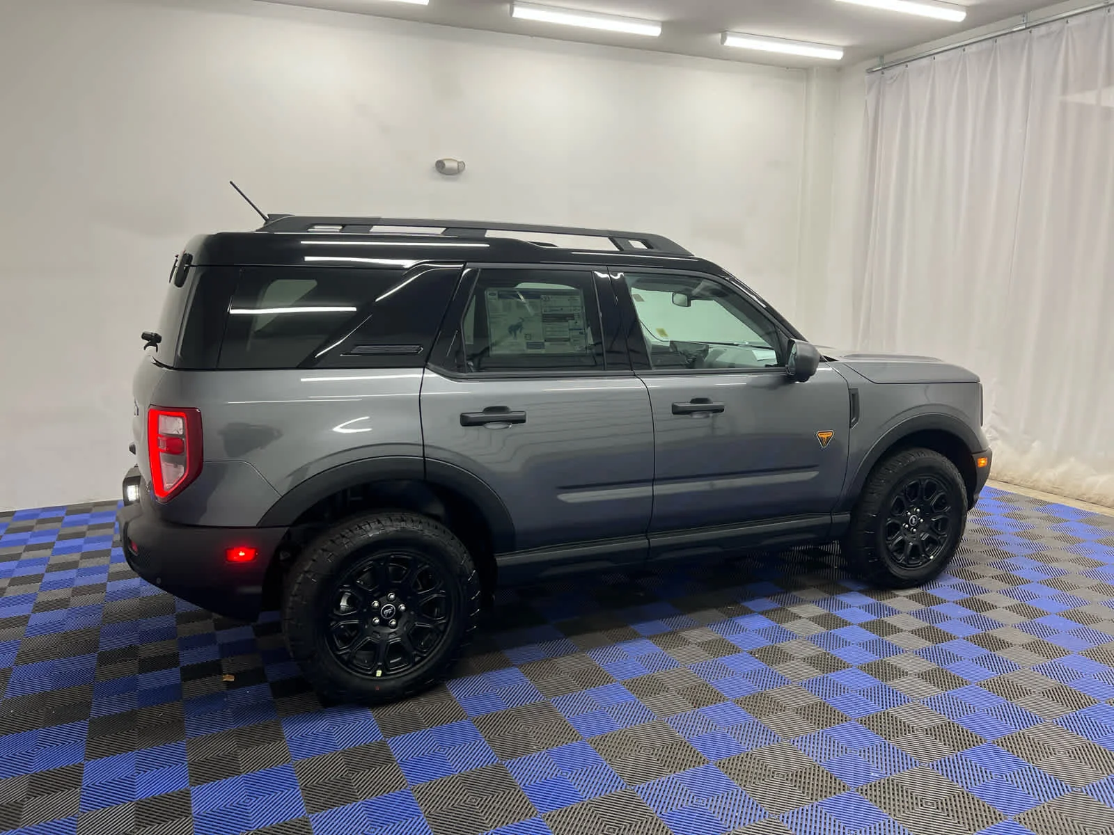 New 2026 Carbonized Gray Metallic Ford Badlands image 9