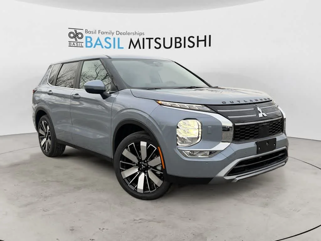 2026 Mitsubishi Outlander SE