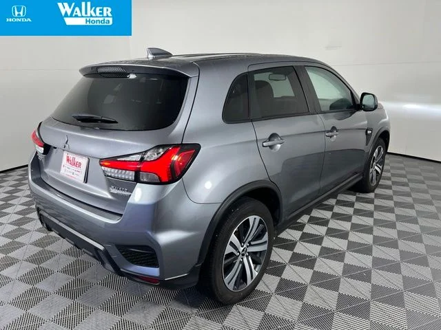 Used 2025 Mercury Gray Metallic Mitsubishi 2.0 ES image 8