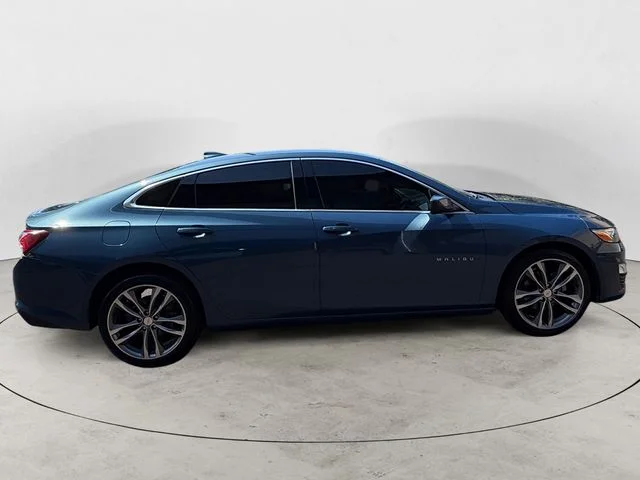 Used 2024 Blue Chevrolet LT image 4