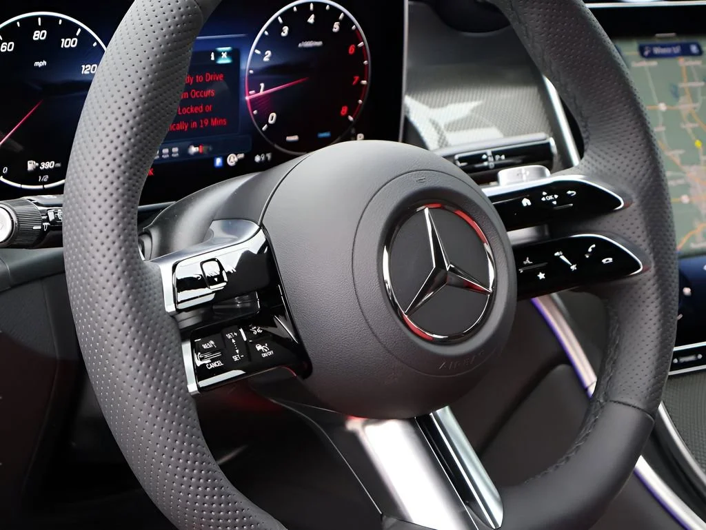 New 2026 Obsidian Black Metallic Mercedes-Benz GLC 300 image 62