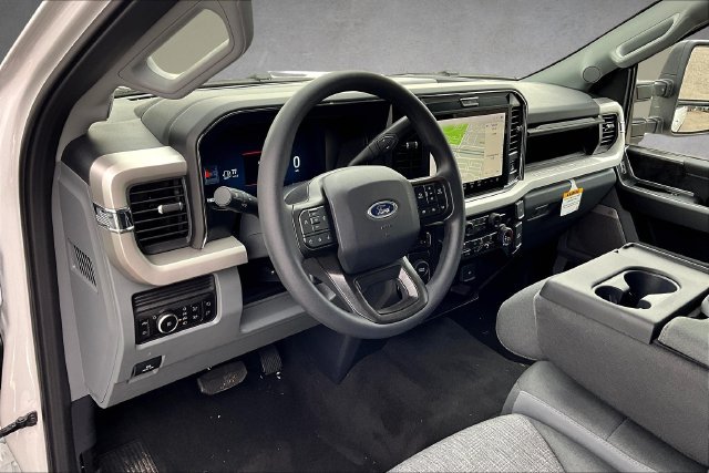 New 2026 White Ford XLT image 6