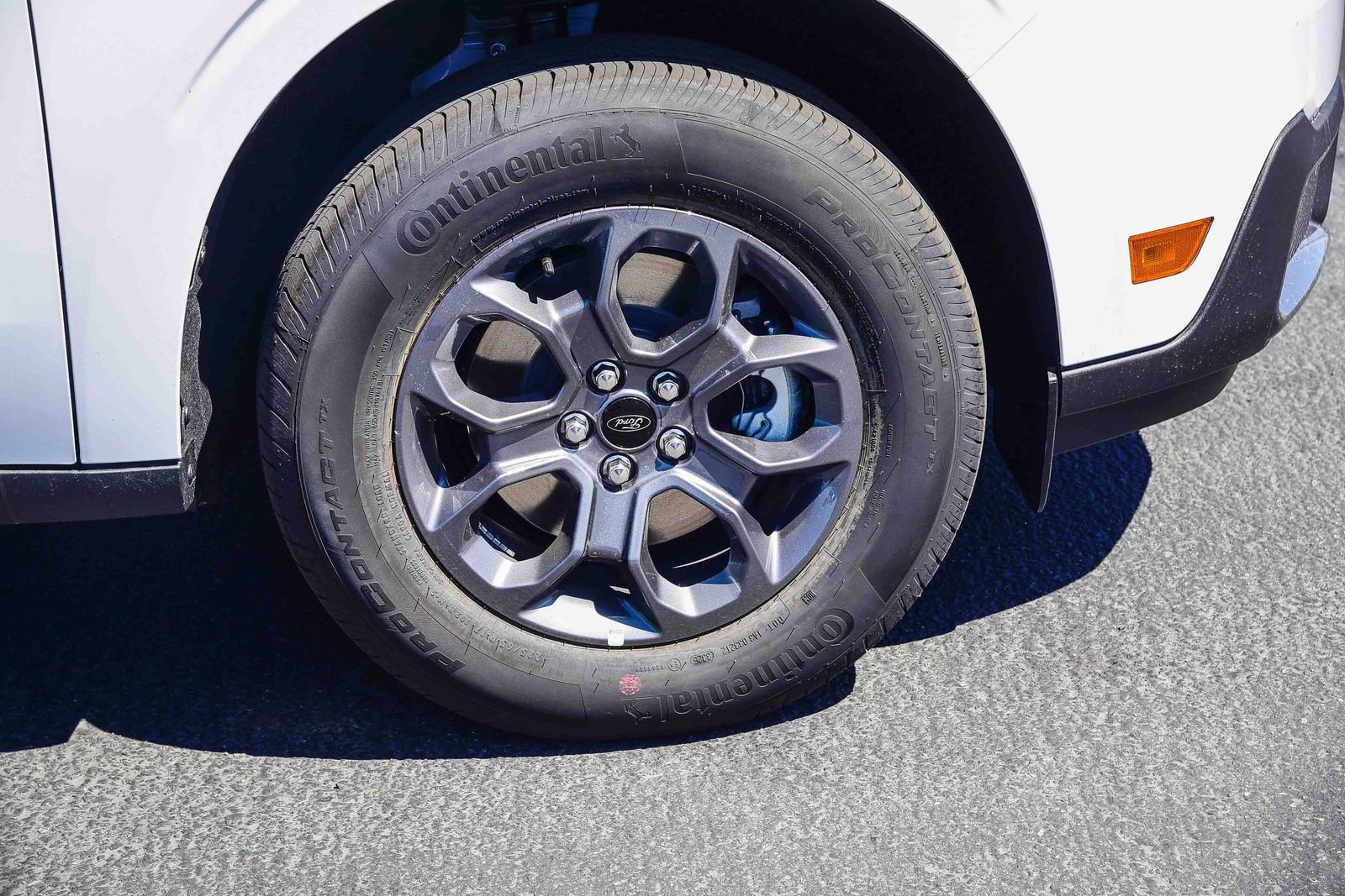 New 2026 Oxford White Ford XLT image 9