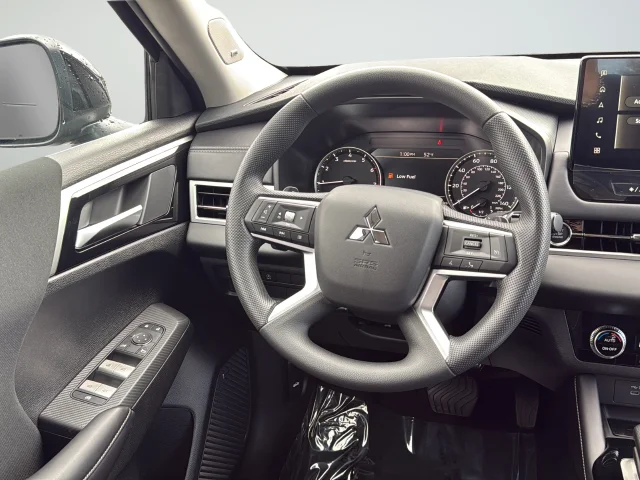 New 2026 Black Mitsubishi ES 1.5T 2WD image 24