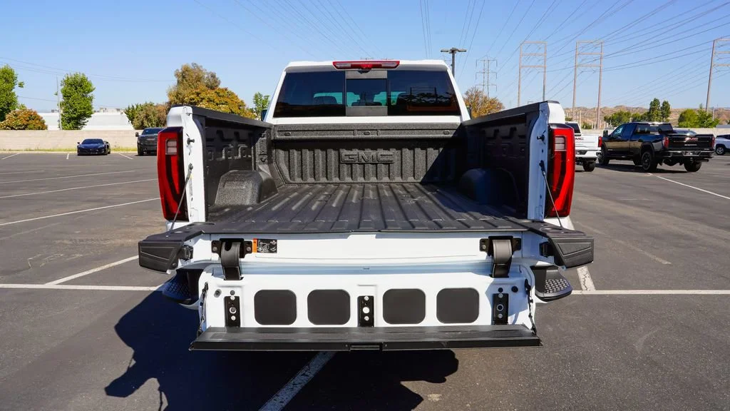2026 GMC Sierra 2500HD Denali - Photo 10