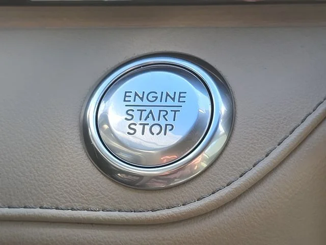 Used 2024 Blue Lincoln Reserve image 30