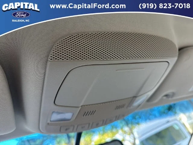 Used 2017 Gold Lincoln Premiere image 32