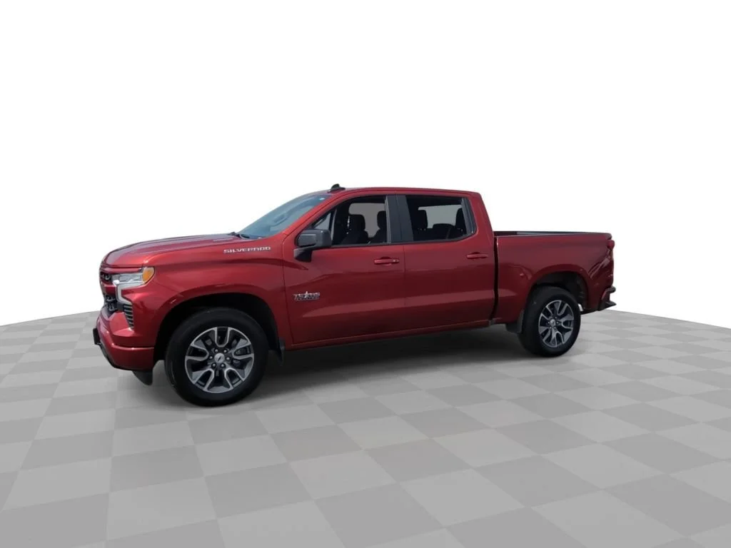 Certified Used 2025 Radiant Red Tintcoat Chevrolet RST image 4