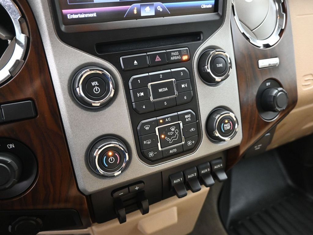 Used 2013 White Ford Lariat image 15