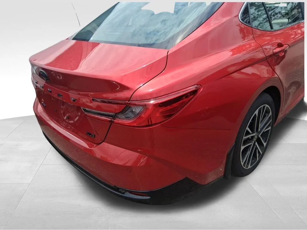 Used 2025 Red Toyota XLE image 14