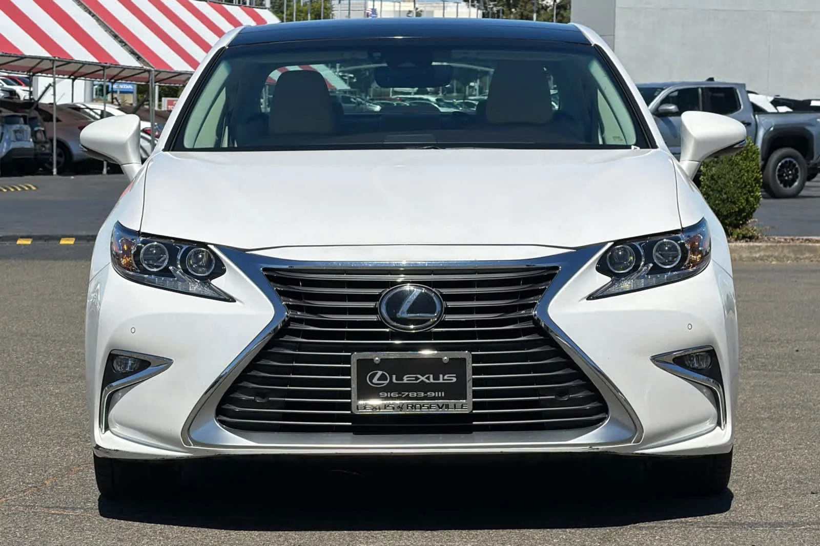 Used 2016 Eminent White Pearl Lexus  image 10